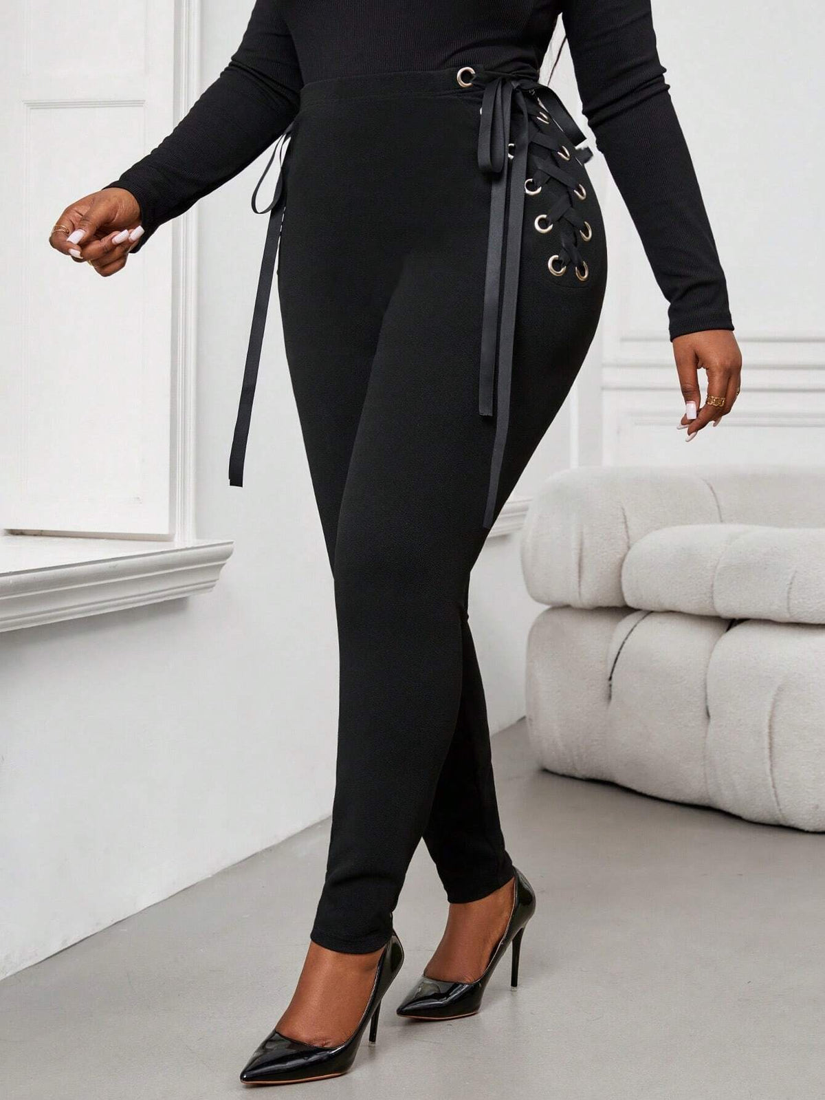 Leggins eleganti neri a maglia con allacciatura lunga per taglie forti in autunno e inverno