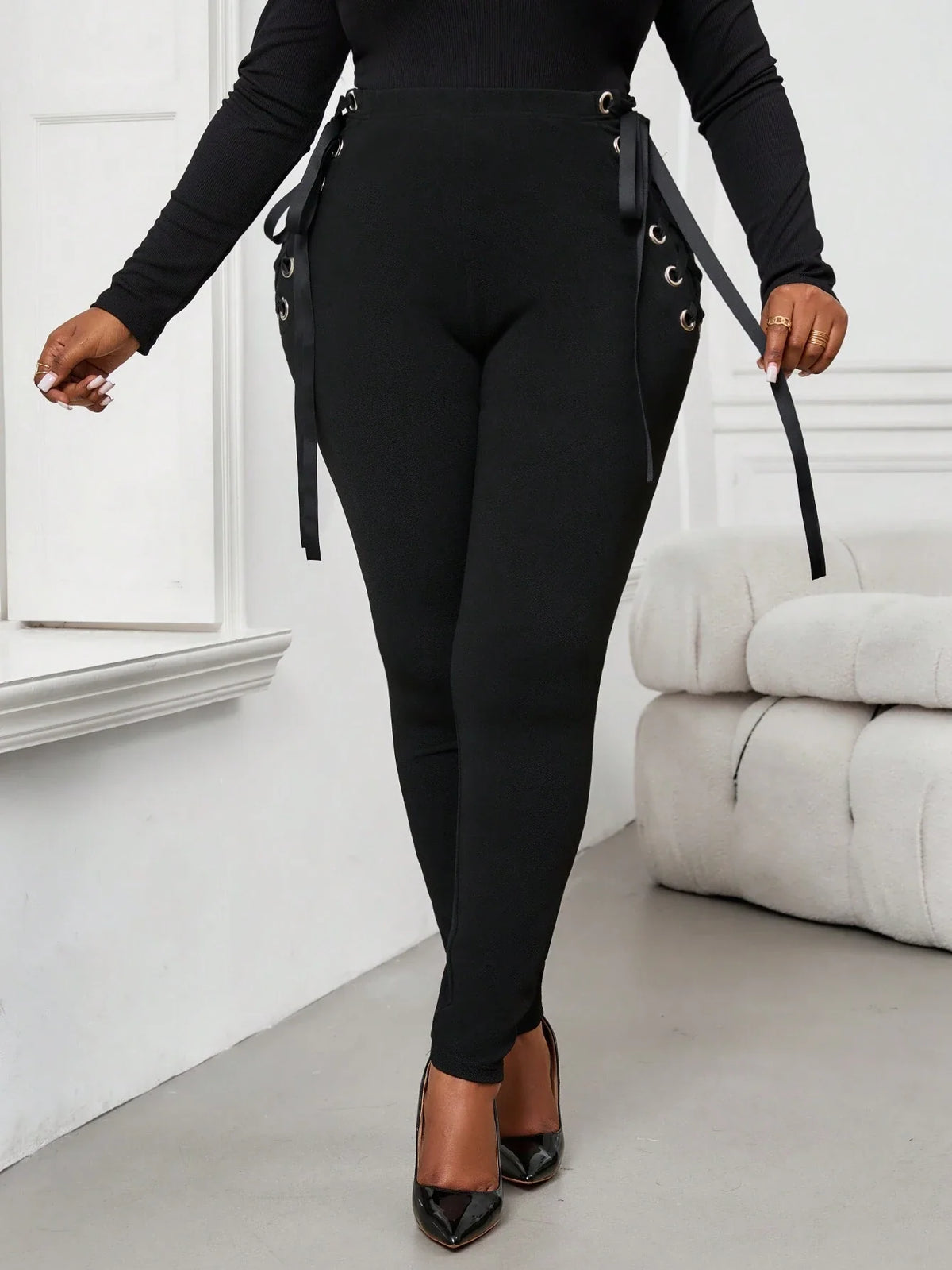 Leggins eleganti neri a maglia con allacciatura lunga per taglie forti in autunno e inverno